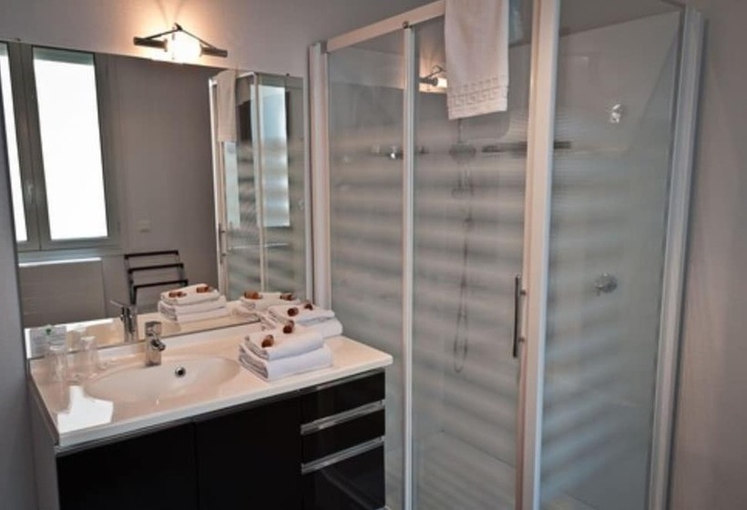 غرفة قياسية, Roc Hôtel