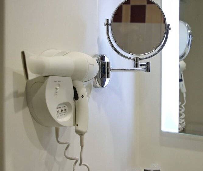 غرفة قياسية, Mercure Grenoble Centre Alpotel