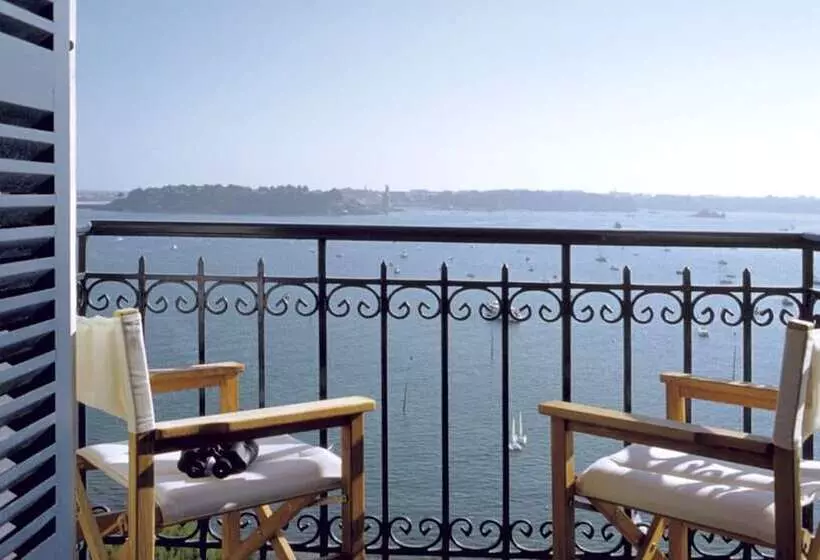 オーシャンビューデラックスルーム, Hôtel Barrière Le Grand Hôtel Dinard
