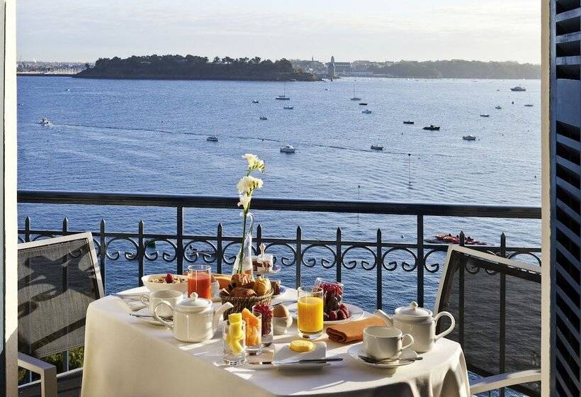 חדר דלוקס נוף לים, Hôtel Barrière Le Grand Hôtel Dinard