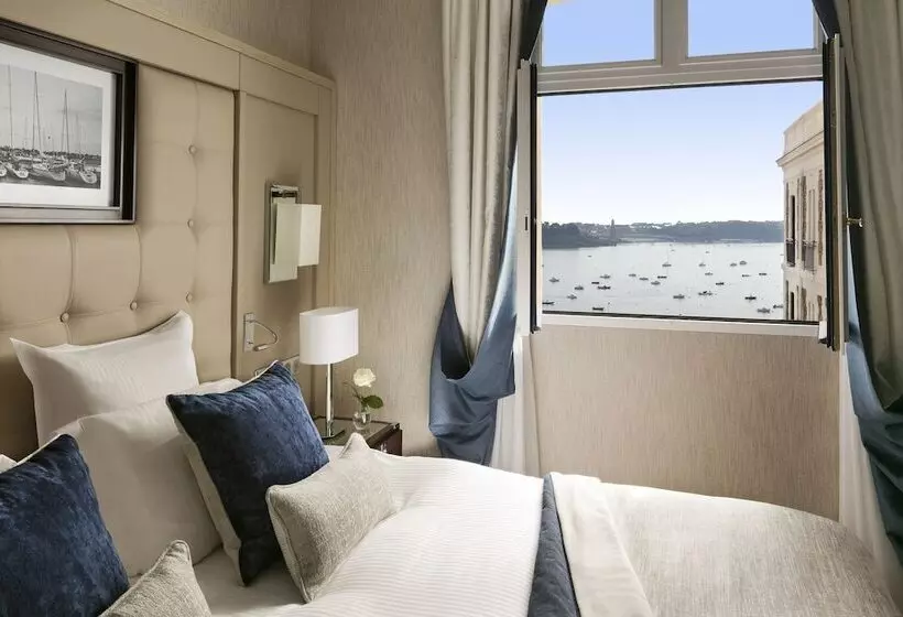 オーシャンビューデラックスルーム, Hôtel Barrière Le Grand Hôtel Dinard