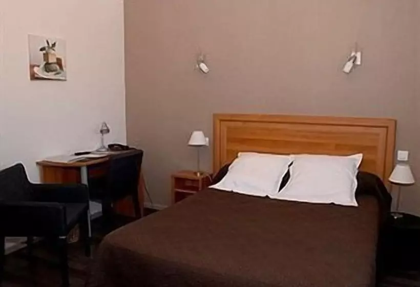 スタンダードルーム, Chez Terrassier   Logis Hôtels   Hotel Et Restaurant