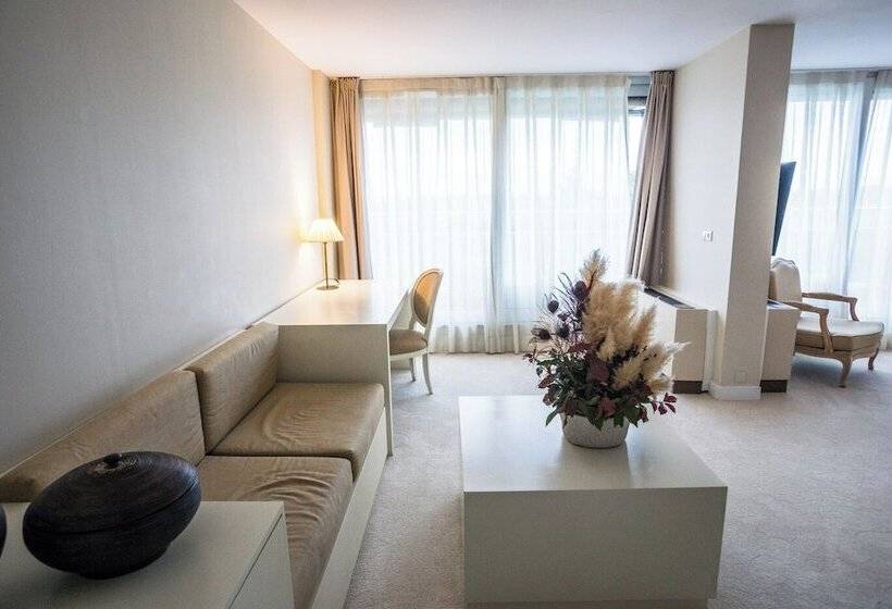 Полулюкс, Domaine Des Dryades