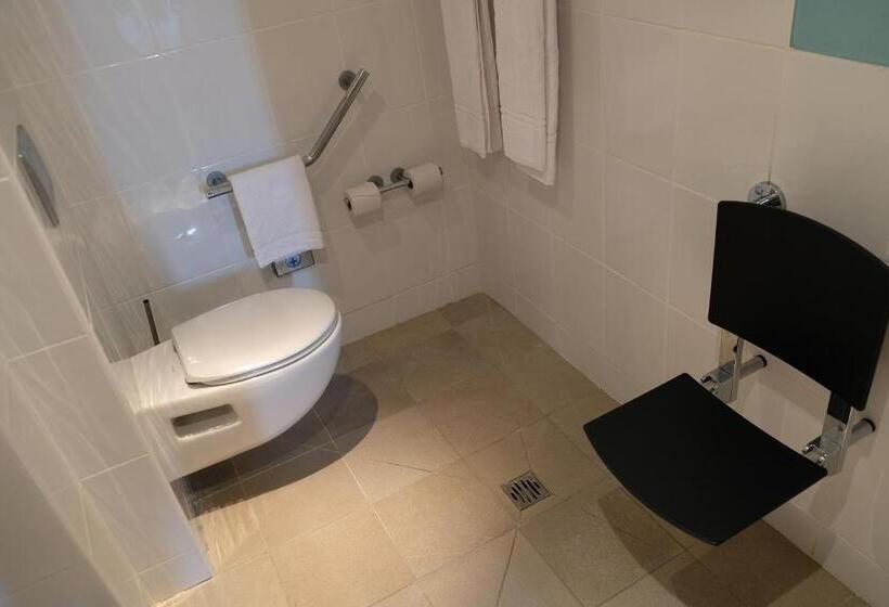 اتاق استاندارد برای معلولان, Grand Hotel Montabo