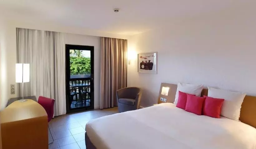 اتاق سوپریور با تخت بزرگ, Grand Hotel Montabo