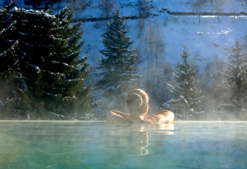 Люкс, La Cheneaudière   Hôtel Spa   Relais & Châteaux