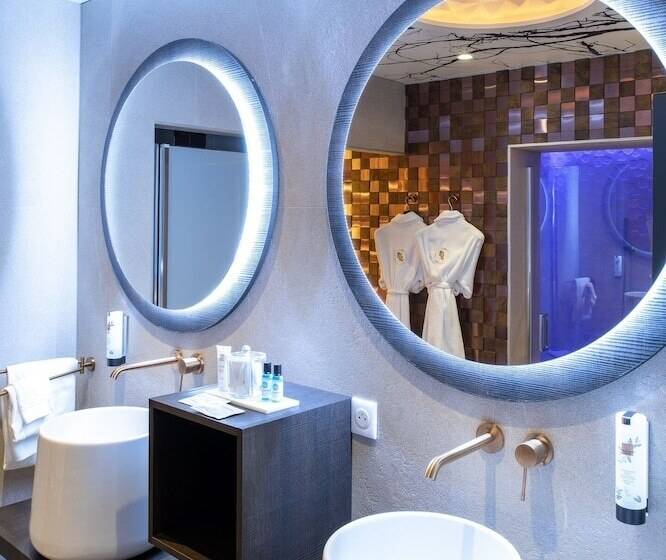 Люкс, La Cheneaudière   Hôtel Spa   Relais & Châteaux