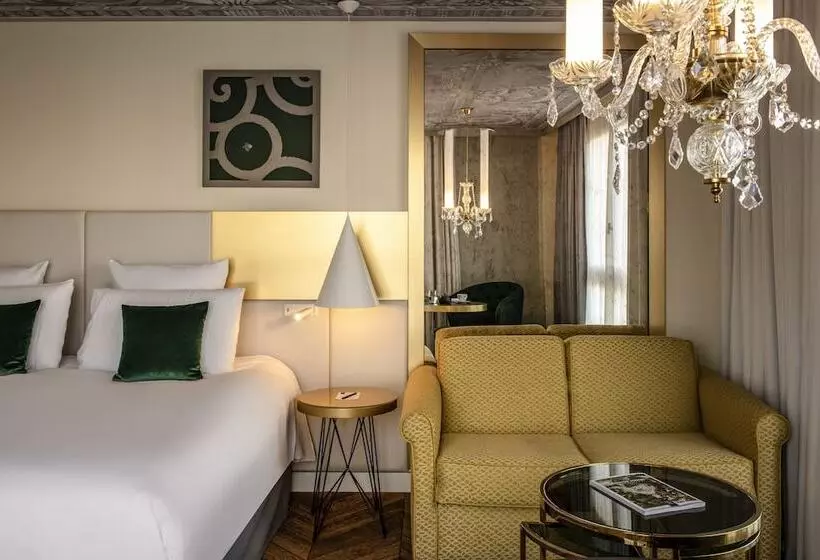 سوییت جونیور, Le Louis Hotel Versailles Château Mgallery Collection