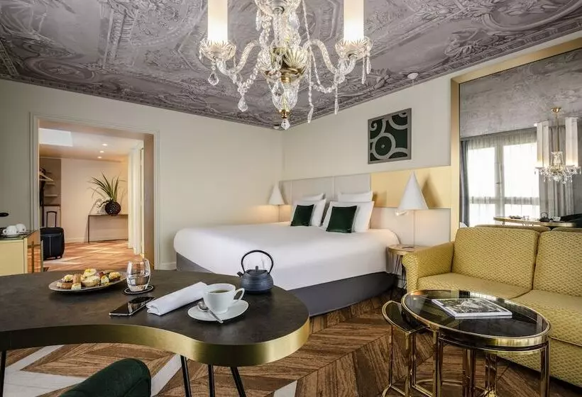 سوییت جونیور, Le Louis Hotel Versailles Château Mgallery Collection