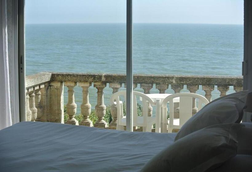 オーシャンビュースーペリアールーム, Hôtel Primavera