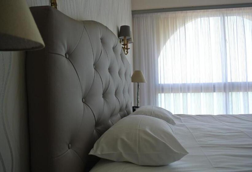 オーシャンビュースーペリアールーム, Hôtel Primavera