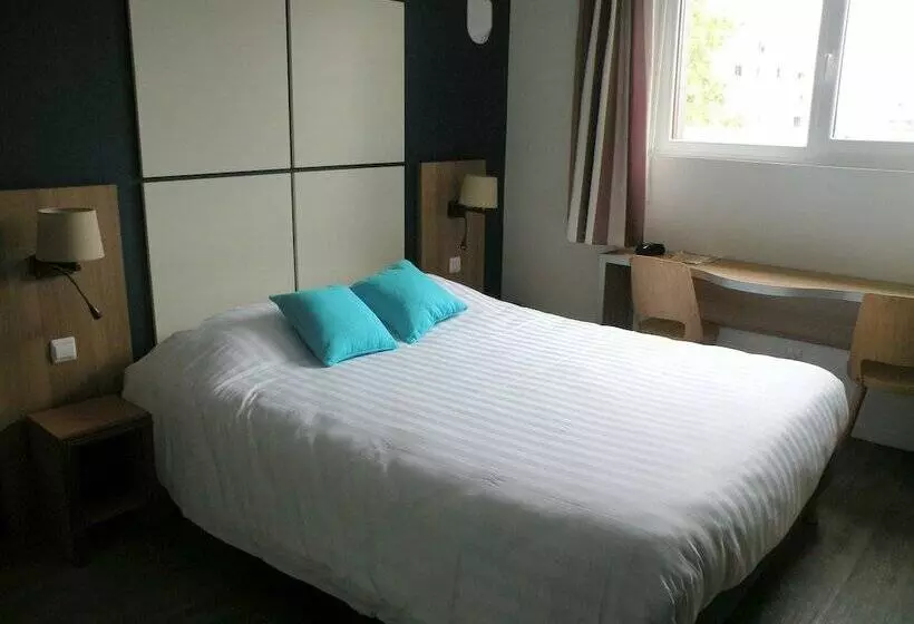 Standard Room, Restaurant Du Parc De La Colombiere