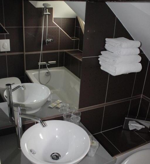 غرفة قياسية فردية, Restaurant Du Parc De La Colombiere