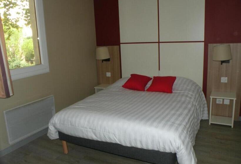 Standard Single Room, Restaurant Du Parc De La Colombiere