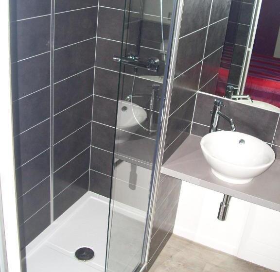 غرفة قياسية ثلاثية, Restaurant Du Parc De La Colombiere