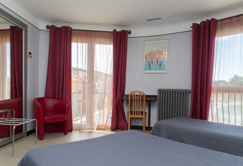 Triple Room Sea View, Hôtel Triton