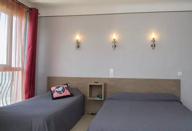 Triple Room Sea View, Hôtel Triton