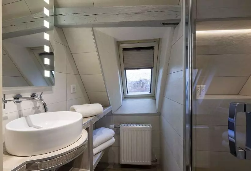 Standard Single Room, Restaurant Le Maréchal   Teritoria