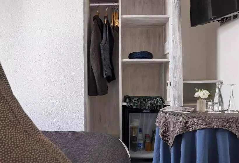 Standard Single Room, Restaurant Le Maréchal   Teritoria