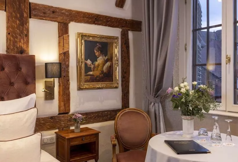 Comfort Room, Restaurant Le Maréchal   Teritoria