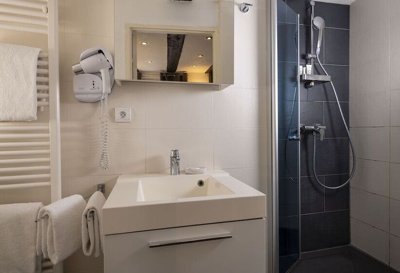 اتاق کلاسیک, Restaurant Le Maréchal   Teritoria