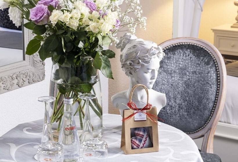 اتاق لوکس, Restaurant Le Maréchal   Teritoria