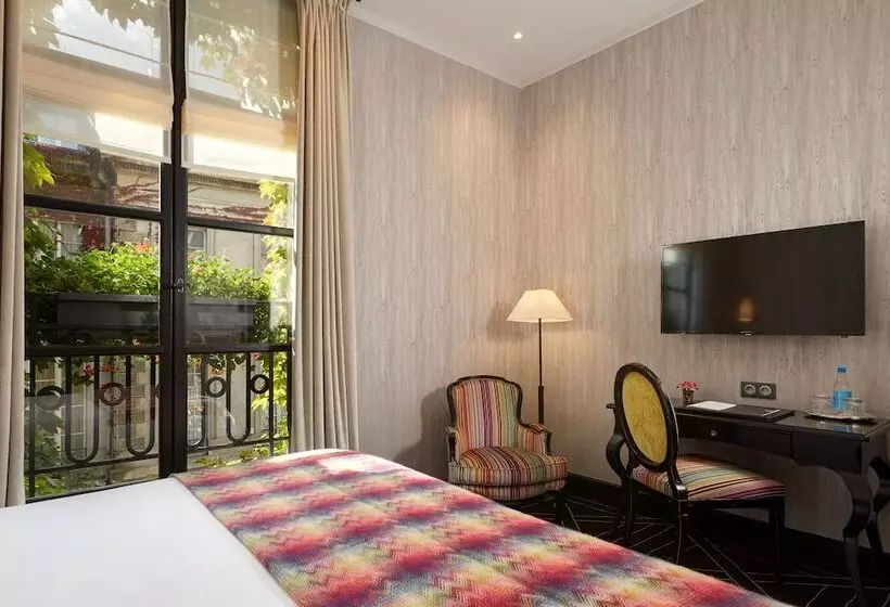 スーペリアールーム, Le Pavillon De La Reine & Spa, Place Des Vosges
