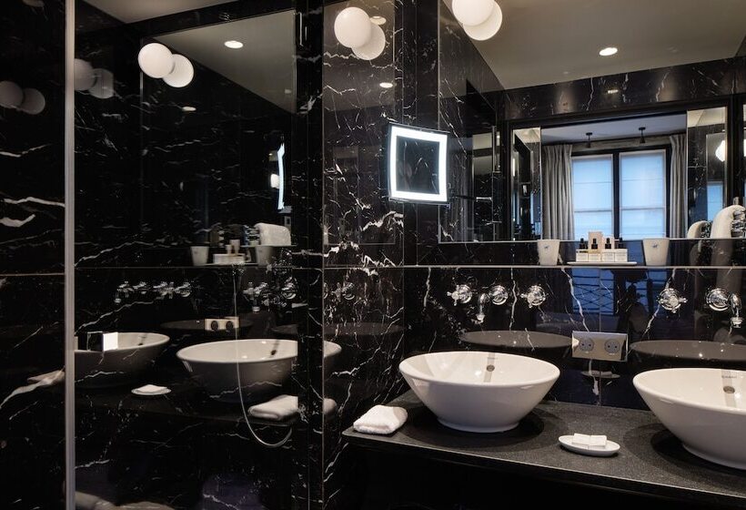 수피리어 룸, Le Pavillon De La Reine & Spa, Place Des Vosges