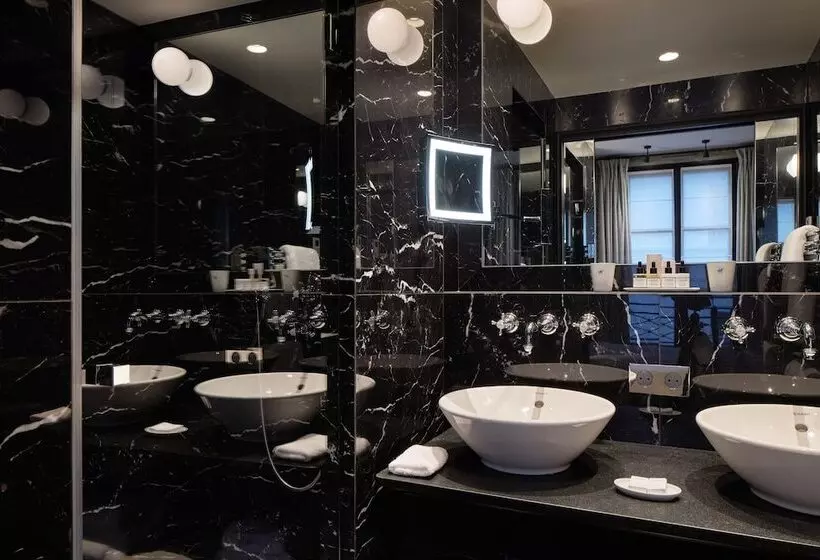 スーペリアールーム, Le Pavillon De La Reine & Spa, Place Des Vosges