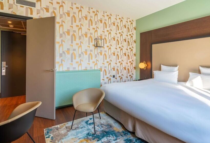 Номер Стандарт, Le Splendid Hotel Lac D Annecy Handwritten Collection