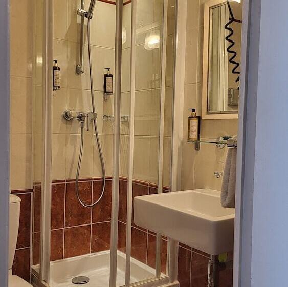 اتاق کلاسیک, Magda Champs Elysees