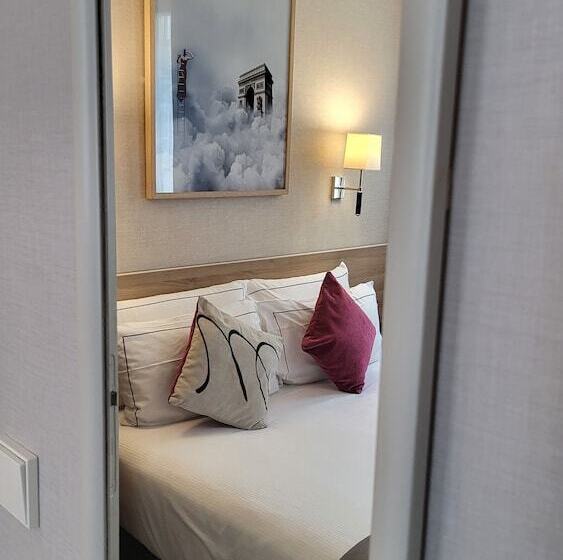 Quarto Clássico, Magda Champs Elysees