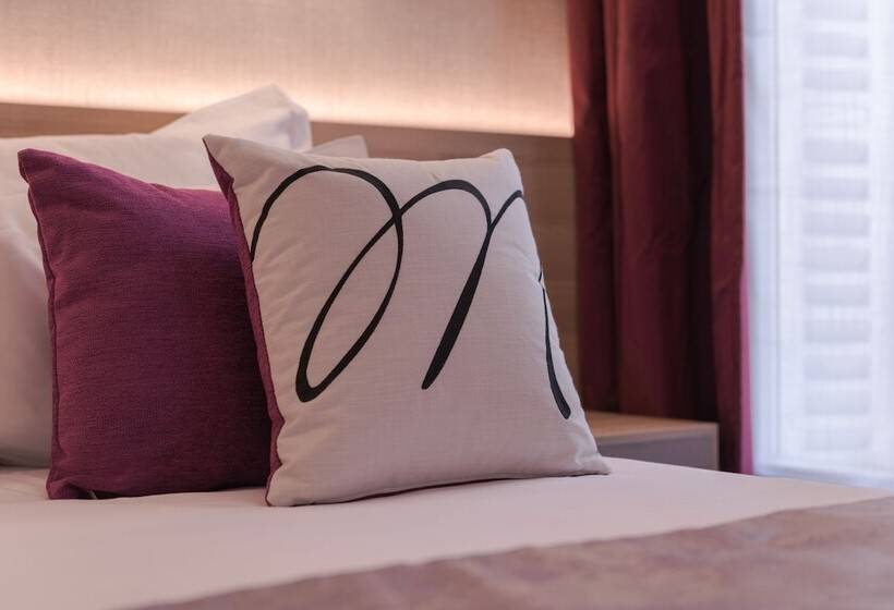 سوییت جونیور, Magda Champs Elysees