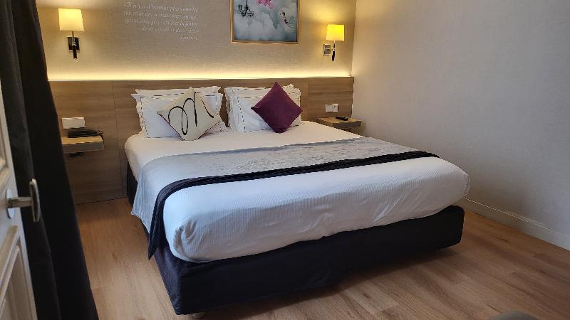 سوییت, Magda Champs Elysees