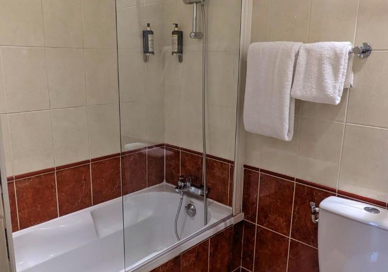 اتاق سوپریور, Magda Champs Elysees