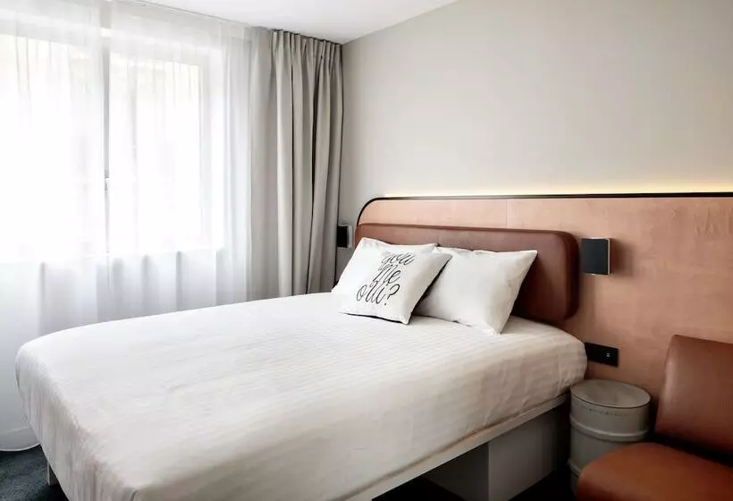 Camera Standard Letto Matrimoniale, Moxy Paris Bastille