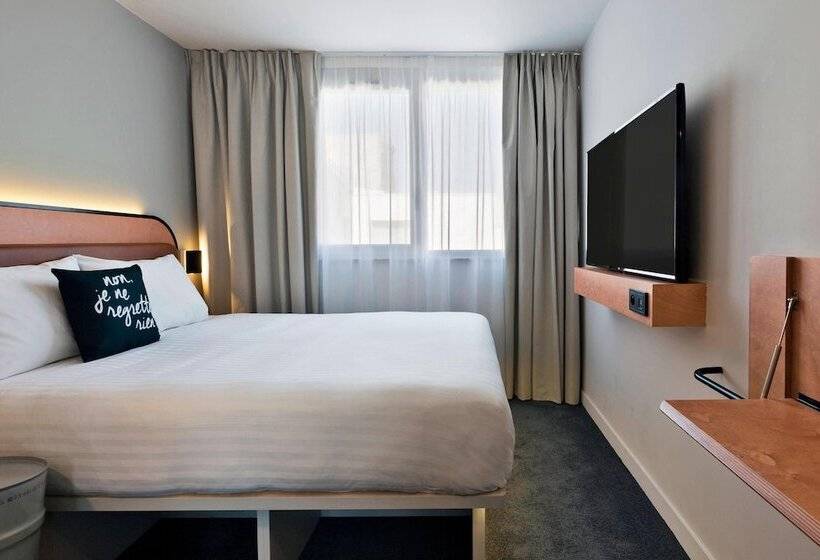 ダブルベッドスタンダードルーム, Moxy Paris Bastille