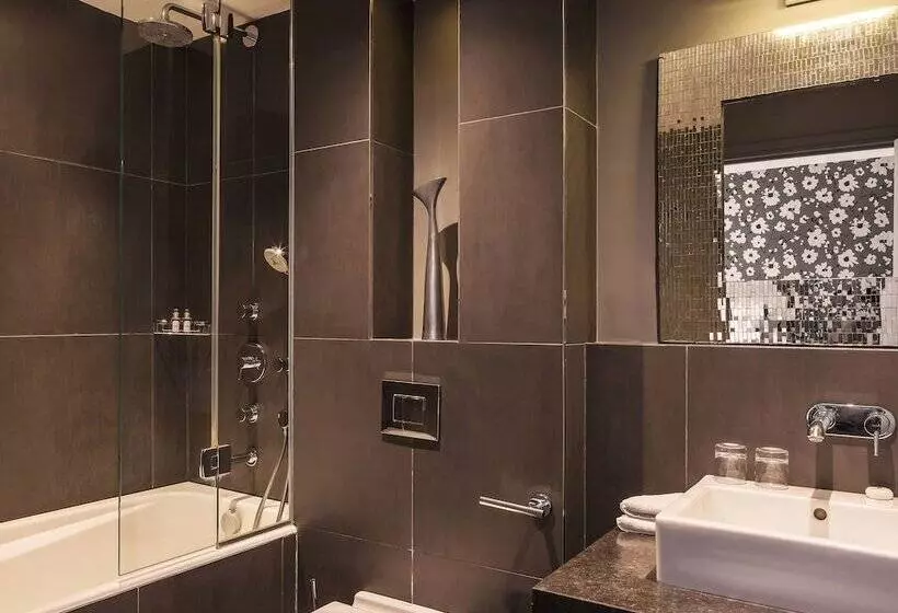 スーペリアールーム, New Hotel Roblin