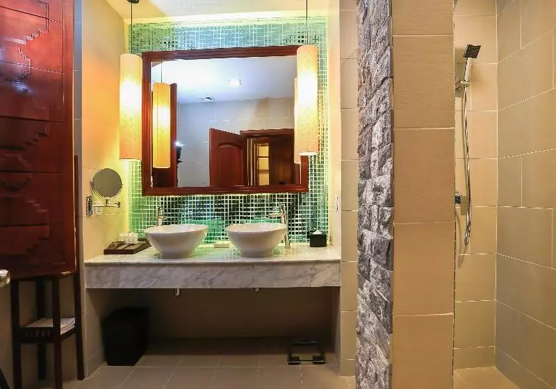 デラックスルーム, New Hotel Roblin