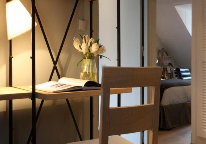 اتاق سوپریور, New Hotel Roblin