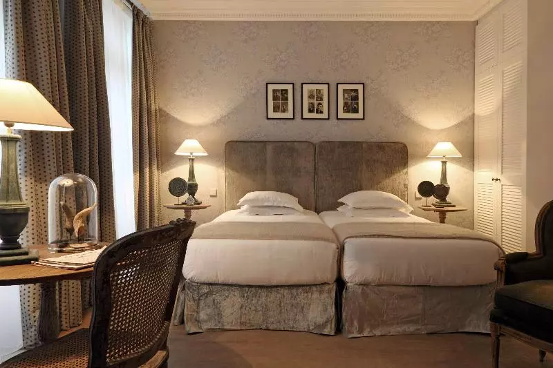 デラックスルーム, New Hotel Roblin