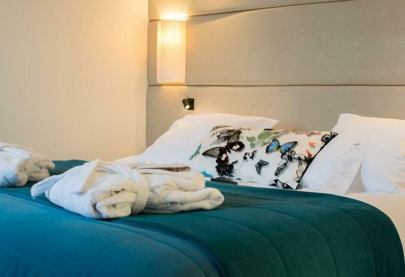 주니어 스위트, Paris Neuilly