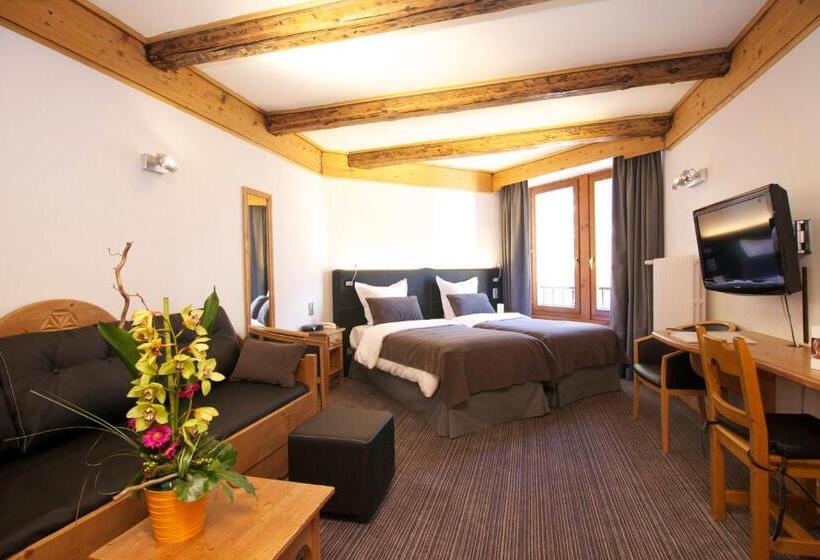 수피리어 트리플 룸, Park Hotel Suisse & Spa