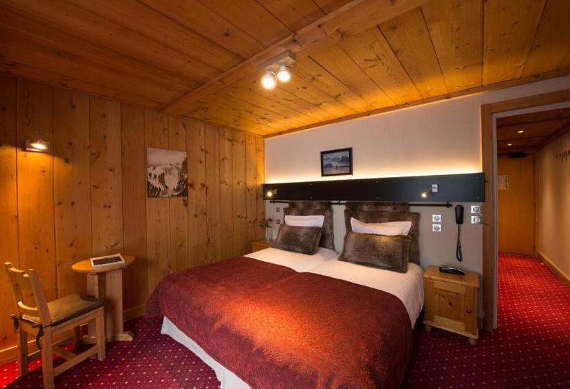 수피리어 트리플 룸, Park Hotel Suisse & Spa