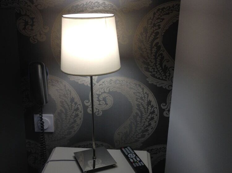 اتاق استاندارد یک نفره, Regina Boutique