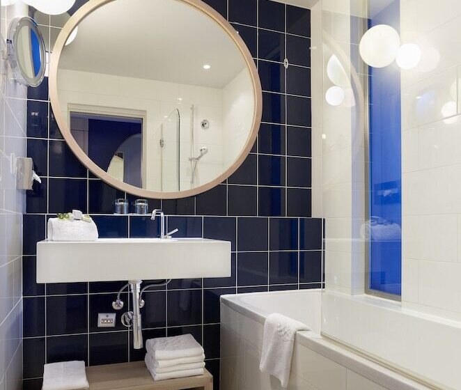 חדר קלאסי, Victoria