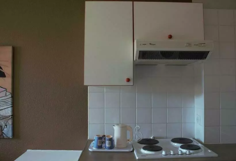 اتاق استاندارد با تخت دوبل, Kyriad Hotel Montpellier Centre Antigone