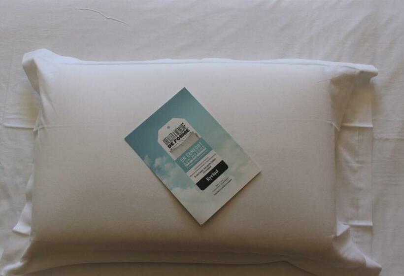 Номер Стандарт, Kyriad Hotel Montpellier Centre Antigone