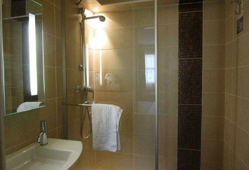 غرفة قياسية, Kyriad Hotel Montpellier Centre Antigone