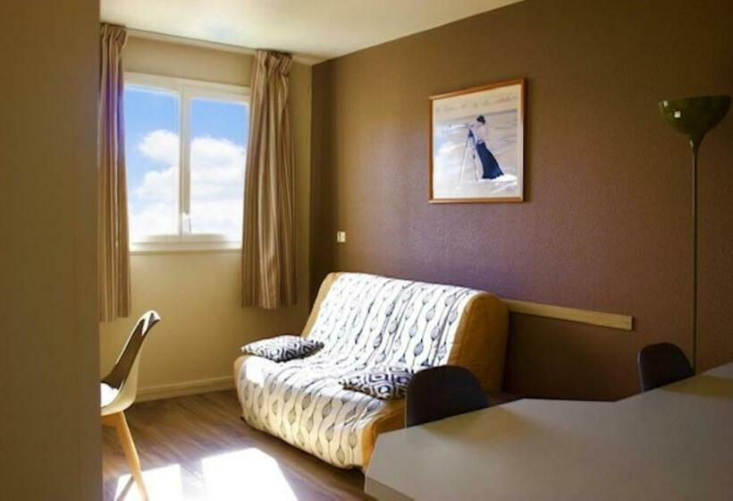 Номер Стандарт, Kyriad Hotel Montpellier Centre Antigone